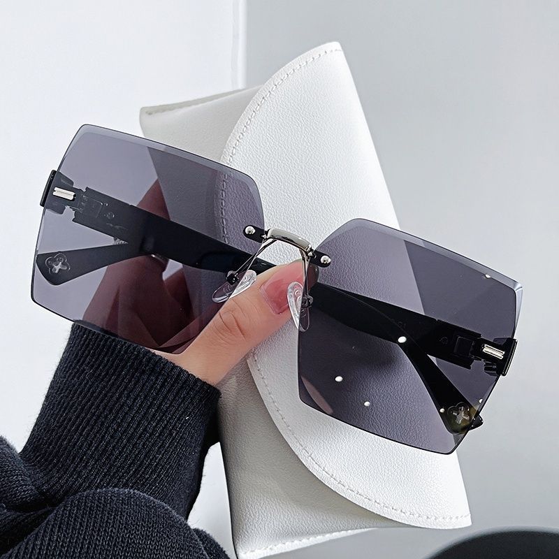 กรอบสีดำ สีดำเทา