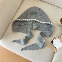 Bonnet tricoté pour femme avec décorations de perles, doux et chaud, avec long cordon de serrage, style féerique, pour l'hiver et les jours froids