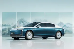 Maextro <span class=keywords><strong>S800</strong></span> 2026, Sedán de Lujo de Diseño Exclusivo |   780 km de autonomía en modo eléctrico / 1200 km de autonomía en modo híbrido |   6 LiDARs |   Suspensión Activa de 800V - Product Image 6