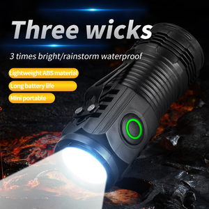 Lampe de poche EDC en plastique ABS Clip en métal ultra lumineux Type-C Torche d'affichage d'alimentation USB 3 * LED 1000 Lumens Lampe de poche d'urgence extérieure - Product Image 2