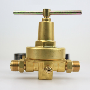 ตัวควบคุมแรงดันเทียนชวน รุ่น YQYG-754 วาล์วทองเหลืองสำหรับออกซิเจน 2.5*25MPa - Product Image 2