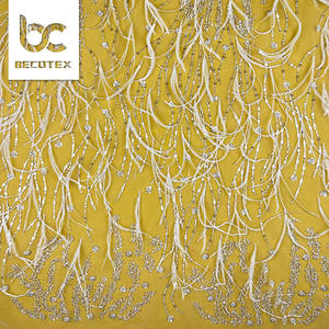 Tessuto in <span class=keywords><strong>Tulle</strong></span> ricamato con perline in pizzo 3D <span class=keywords><strong>bianco</strong></span> con piume per abiti da sposa e Couture - Product Image 2