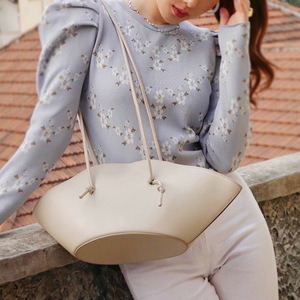 Sac à bandoulière Mifaktory à double anse nouée, couleur unie, grande capacité, en cuir PU tendance, pour femme, toutes saisons - Product Image 4
