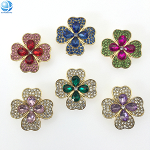 最新2025シャツボタンアクセサリー取り外し可能クローバーボタンクリップレディーススリーブラインストーンカフスボタン - Product Image 4