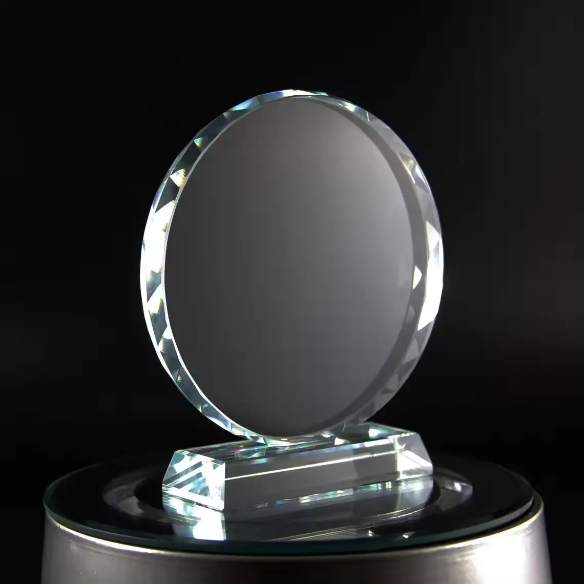 Logo personnalisé Médailles Clear Football Marathon Sports Glass Award Médailles et trophées en cristal vierge Plaques de récompense pour gravure