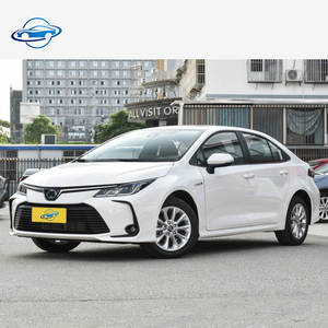 <span class=keywords><strong>Toyota</strong></span> <span class=keywords><strong>Corolla</strong></span> 1.2T S-CVT Híbrido Sedán <span class=keywords><strong>2023</strong></span> Usado en Venta, Volante a la Izquierda, 5 Plazas, Caja de Cambios Automática, Portaequipajes de Techo, Tapicería Trasera de Tela - Product Image 2