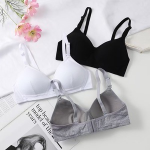 <span class=keywords><strong>Reggiseno</strong></span> alla moda per ragazze A <span class=keywords><strong>B</strong></span> Cup <span class=keywords><strong>reggiseno</strong></span> in cotone formato 32 senza fili leggermente foderato Comfort seno piccolo <span class=keywords><strong>reggiseno</strong></span> per le donne - Product Image 3