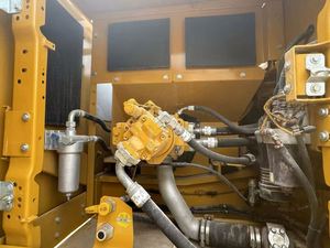 Excavatrice d'occasion Caterpillar CAT336GC de 36 tonnes, exportée du Japon, avec pièces de rechange OEM et moteur Cummins. - Product Image 5