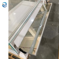 Étagères de présentation de bijoux en bois durables, écologiques et imperméables sur mesure pour l'aménagement intérieur des magasins de détail