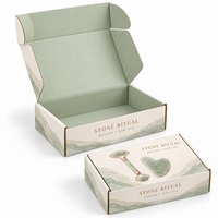 Boîtes d'expédition en carton ondulé personnalisées avec inserts en mousse et impression de logo quadricolore pour kit de rouleaux faciaux et Gua-sha