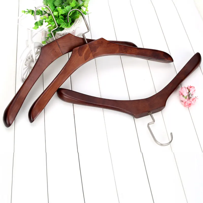 Custom Durable Sustainable Non-Slip Clothes Hangers Wooden Natural Home Usage Wholesale Painted Green Wood Hangers