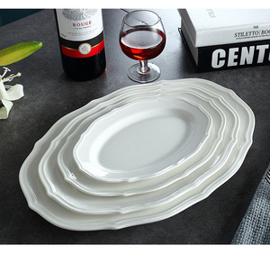 <span class=keywords><strong>Assiette</strong></span> Ovale de Dîner en Porcelaine Motif Dentelle Moderne <span class=keywords><strong>Blanche</strong></span>, Idéale pour <span class=keywords><strong>Steak</strong></span>, Salade, Dessert et Fruits, Usage Professionnel en Restaurant - Product Image 1