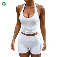 Ensemble de sport et yoga personnalisé : Haut court taille haute effet push-up et short de yoga