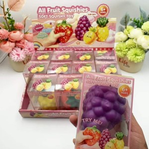 Juguetes de Peluche con Diseño Innovador de Sandía, Fresas y Piña, Juguetes Antiestrés de Frutas Simuladas, Juguetes de Alta Calidad - Product Image 3