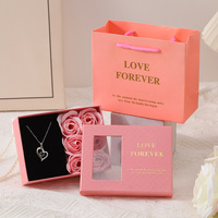 Nouvelle boîte à bijoux pour la Saint-Valentin, boucles d'oreilles, pendentif, collier, boîte à bijoux en forme de rose, cadeaux pour femme, maman, petite amie, cadeaux pour la fête des mères