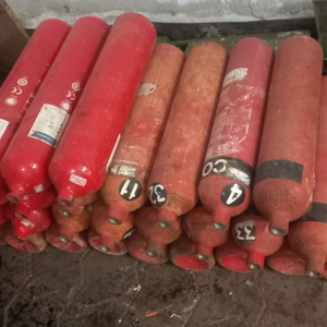 Cilindro de CO2 de Acero de Segunda Mano, Vacío, con Revestimiento Interior Inhibidor de Óxido que Preserva la Integridad para Recarga y Reutilización a Largo Plazo - Product Image 5