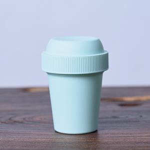 Shaker à matcha avec finition laquée Kaga Yamanaka – Aijiro (Blanc Indigo), Fabriqué au Japon - Product Image 1