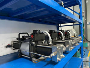 Bomba de refuerzo de gas de oxígeno de doble etapa de salida de 200-300 bar de bajo costo para centro de buceo - Product Image 4