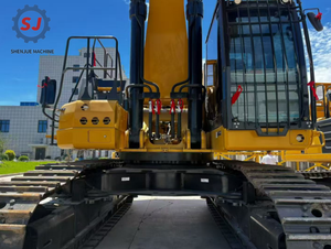 Excavatrice sur chenilles Cat 374 d'occasion, machine de terrassement robuste pour la construction minière et le tunnelage - Product Image 6