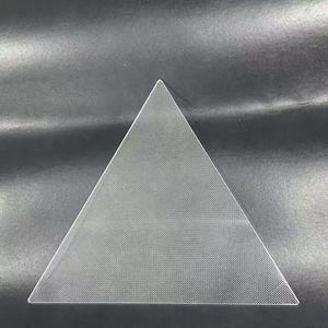 Plaque de guidage lumineux en PMMA de qualité optique, ultra-mince, dimensions, forme et positions des trous personnalisées pour lampe LED suspendue de bureau - Product Image 4