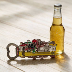 Abridor de Botellas Personalizado de Fábrica, Abridor de Botellas de Esmalte Suave con Diseño del <span class=keywords><strong>Tranvía</strong></span> de Lisboa, Recuerdo de Viaje de Aleación de Zinc - Product Image 2