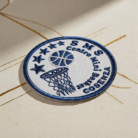 Écusson brodé personnalisé en sergé avec bordure, badge thermocollant, logo, emblème pour club, équipe, uniforme, accessoires vestimentaires, directement de l'usine