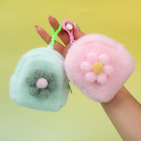 Porte-monnaie en peluche personnalisé en forme de fleur, pochette porte-clés douce et rembourrée pour breloque de sac, cadeau promotionnel, vente en gros, usine OEM ODM, offre spéciale