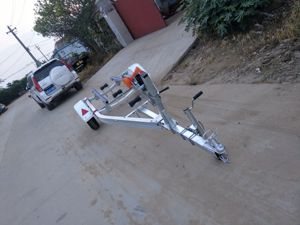 HOIRO Tek Dingilli Alüminyum Poli Platformlu Jet Ski Römorku 12 inç Uzunluk 4.05M 500kg Kapasite VIN DOT CE - Product Image 6