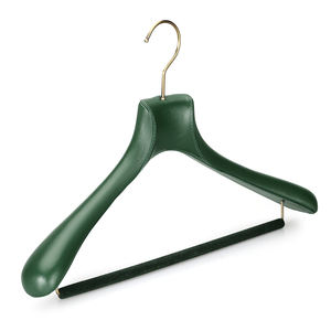 LINDON hoogwaardige op maat gemaakte luxe leren houten kleerhangers met fluwelen stang - Product Image 5