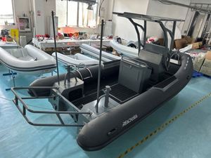 Bote RIB RHIB <span class=keywords><strong>de</strong></span> 6m para 10 Personas, Achilles Hypalon con Cabina <span class=keywords><strong>de</strong></span> Techo Rígido, Lujo para Alta Mar, Fabricado en China, OEM ODM - Product Image 4