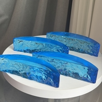 Briques de verre cristal bleues peintes, décoratives, imperméables, imprimées UV, de forme irrégulière, durables pour cloisons - Vente en gros