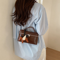 Sac à bandoulière carré pour femme en cuir texturé motif pierre, haute qualité, nouvelle collection 2026, tendance, polyvalent, élégant, luxe léger
