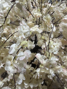 Árbol de Cerezo Artificial Colgante de Plástico de 1.2 m para Decoración de Graduaciones, Hogar, Jardín y Paisajes Exteriores - Product Image 5