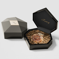 Caja de cosméticos y perfumes en forma de corazón de diseño creativo Qixi Día de San Valentín Edición limitada Material de madera Centro comercial Exclusivo