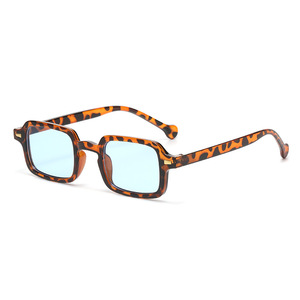 2025 Small Square Hot Selling Sun <strong>Glasses</strong> Popular <strong>Design</strong> <strong>Fashion</strong> Sunglasses High Quality New Custom Logo Shades Women - Product Image 5