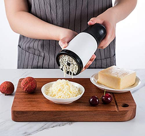 Vente en gros Trancheuse de légumes herbes Noix Râpe à fromage Déchiqueteuse Machine Cutter Grinder Round <span class=keywords><strong>Mandoline</strong></span> Râpe à fromage rotative manuelle - Product Image 1