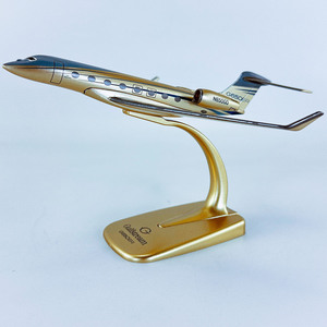 Modèle d'avion en alliage métallique moulé sous pression Gulfstream G650 de 16 cm, doré, pour exposition, fourni directement par l'usine - Product Image 1