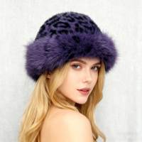 Großhandel Benutzerdefiniertes Logo Flauschige Nerzimitation Damen Leopardenmuster Stil Winter Warme Bestseller Fell-Mütze für Frauen