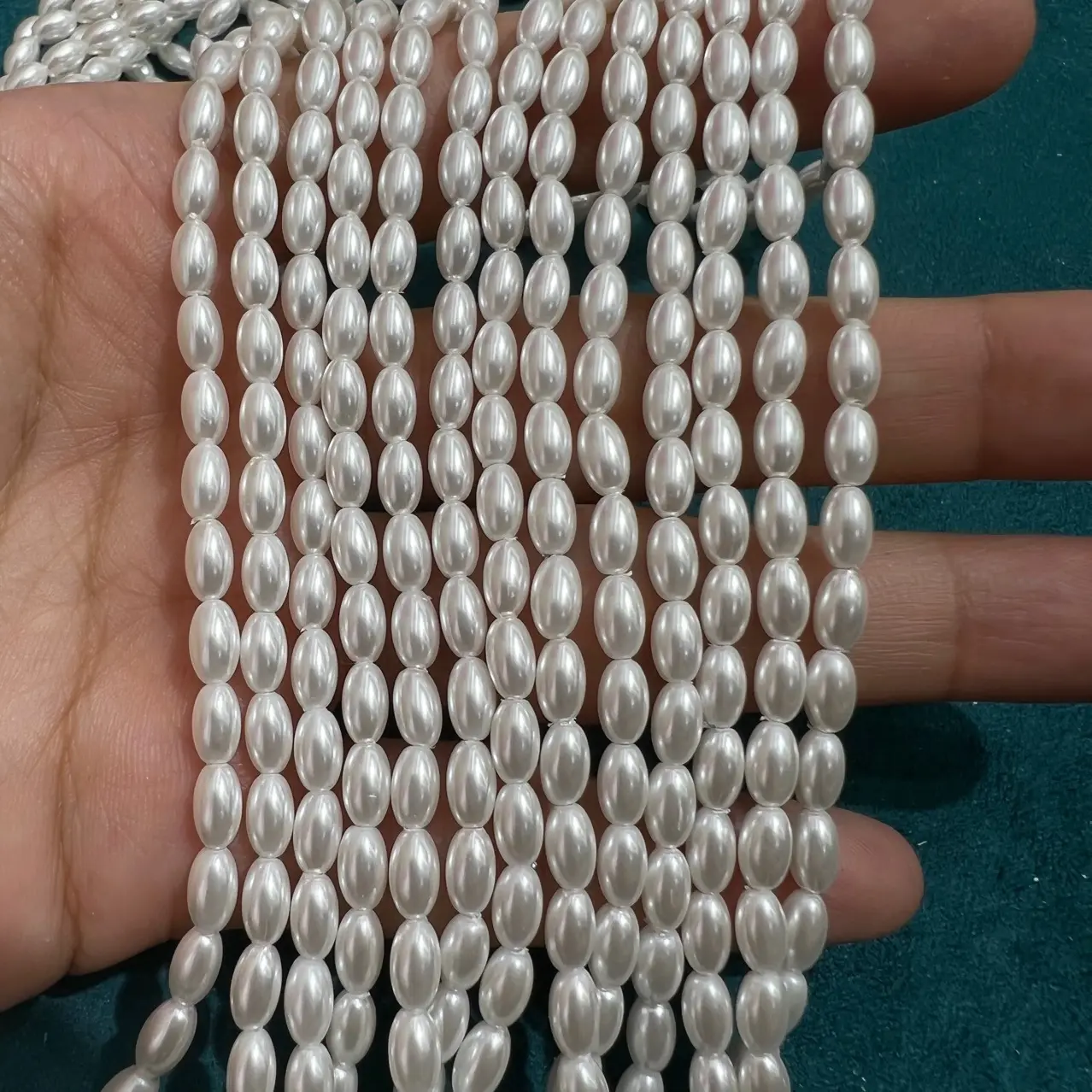 Lan Guang grosir 3-4mm kaca mutiara bentuk beras mutiara imitasi dengan lubang aksesoris longgar jumlah besar mutiara untuk perhiasan gelang