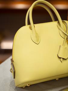 Sac à bandoulière en cuir pour femme, de haute qualité, durable, personnalisable, avec fermeture étanche - Product Image 6