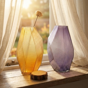 Vase en verre soufflé à la main de style nordique pour les centres de table modernes et la décoration minimaliste de la maison - Product Image 5