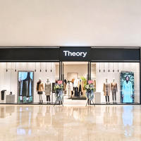 Augmenter l'impact de la marque |   Décoration de boutique de mode et design d'intérieur de magasin de vêtements - Présentoirs pour espace commercial de luxe