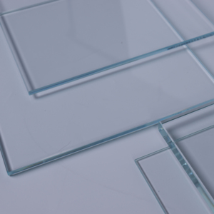 Panneau de verre trempé transparent haute résistance, verre de sécurité durable pour fenêtres, portes, meubles et décoration de bâtiments commerciaux - Product Image 2