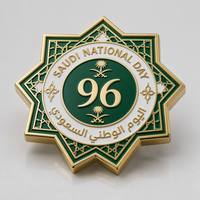 Fabricants de drapeaux publicitaires en gros, autocollants métalliques 3M, broches, épingles en émail personnalisées rigides et souples pour la 96e Fête Nationale d'Arabie Saoudite