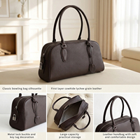 Nouvel Arrivage Sac Bowling Femme en Cuir Véritable avec Fermeture Éclair et Poignée Supérieure, Style Urbain Minimaliste, Durable et Portable