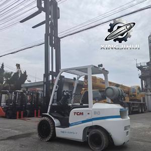 Chariot élévateur TCM FD30T3 3 tonnes, chariot élévateur d'occasion, Japon, moteur Isuzu C240, machine d'occasion, chariot élévateur à essence, 4500 mm, 3000 kg - Product Image 3