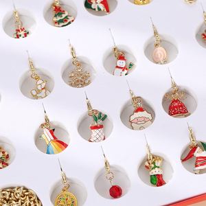 Bestseller 24-Tage Weihnachts-Adventskalender für Kinder 24 Charms DIY Exquisites Metall-Armband Halsketten-Set Anpassbares Weihnachtsset - Product Image 4