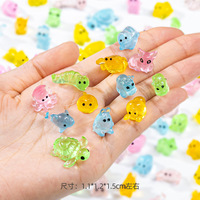 132 styles aléatoires, 200 mini-animaux en résine lumineux, figurines miniatures qui brillent dans le noir à dissimuler pour garnir les sacs