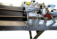 Type de friction de machine de pagination de chargeur de carte de poche semi-automatique avec la bande transporteuse pour des machines de codage de matériel en bois d'impression de date