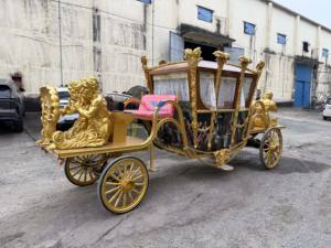 Royal Horse Carriage Motorizado Luxury Wedding Carriage a la venta para instalaciones de parques de atracciones eléctricas - Product Image 3